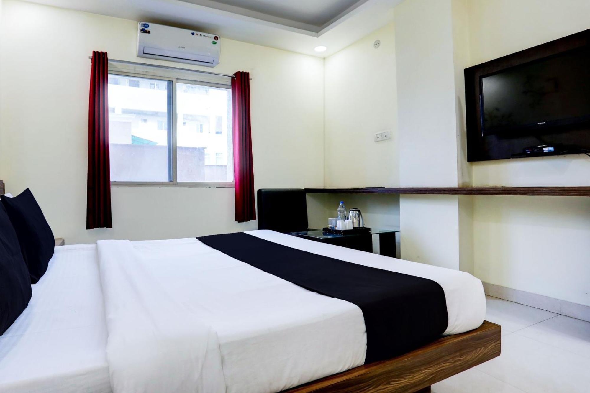 Super Townhouse Hoshangabad Road Near Aashima Mall Samarda Kaliasot Exterior photo