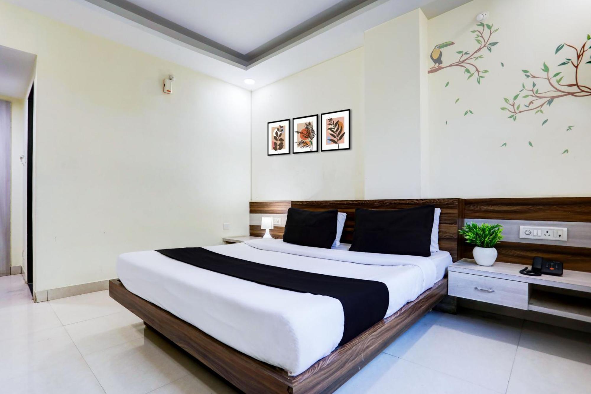 Super Townhouse Hoshangabad Road Near Aashima Mall Samarda Kaliasot Exterior photo