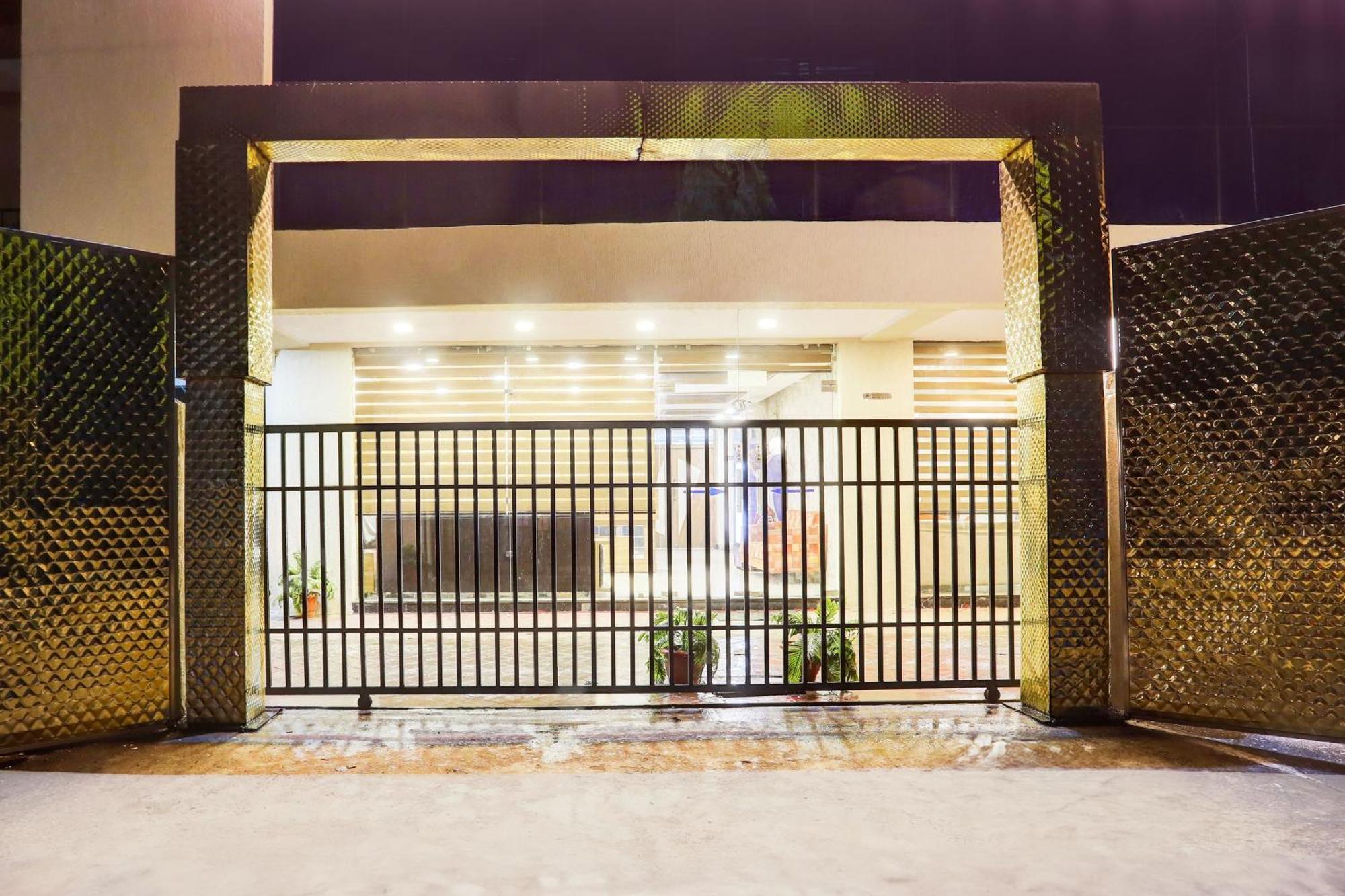 Super Townhouse Hoshangabad Road Near Aashima Mall Samarda Kaliasot Exterior photo