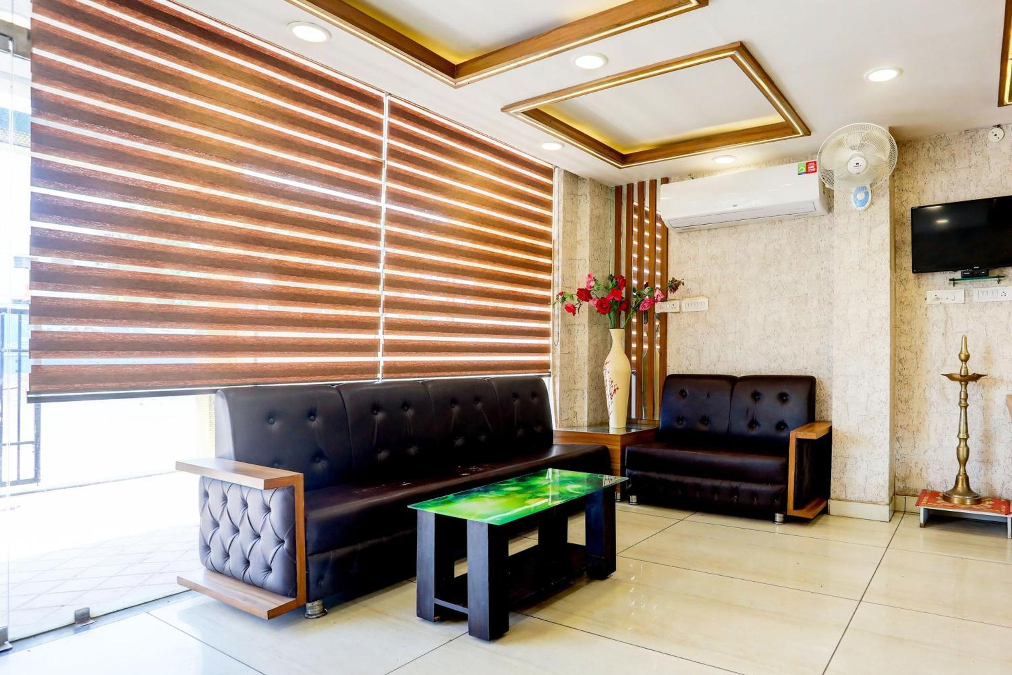 Super Townhouse Hoshangabad Road Near Aashima Mall Samarda Kaliasot Exterior photo